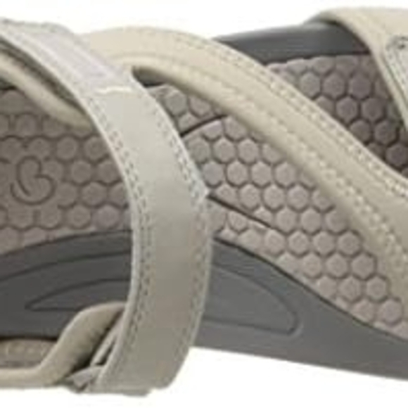 Stylish Gray Sandals BARETRAPS SIZE 11 NEW - Picture 3 of 6